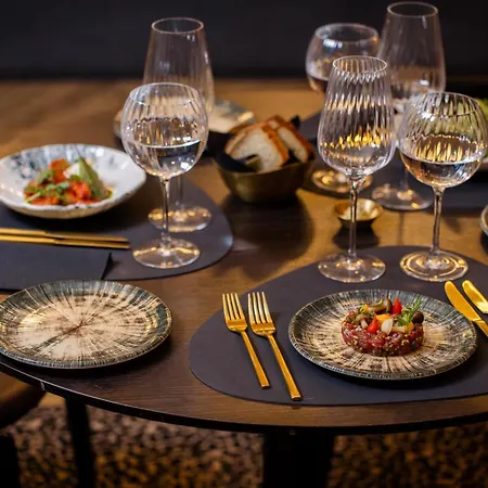 Experior Boutique - Destigo 5* Krakov