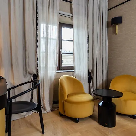 Experior Boutique - Destigo